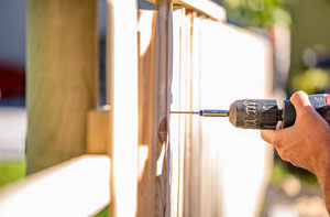 Fencing Contractors Ipswich - Professional Garden Fence Installation